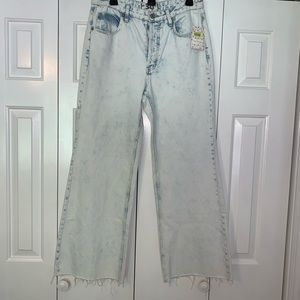Free People Brand New Whitewash Jeans